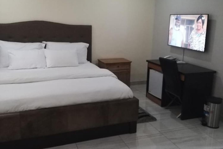 Room 20 of 34