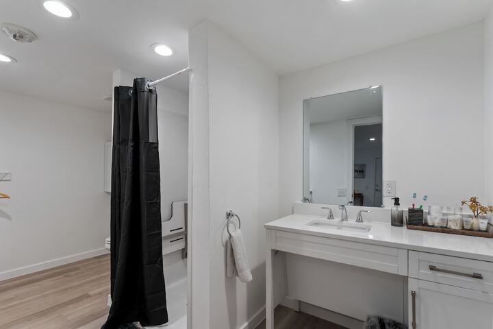 Single Room Kitchenette (6 of 12)