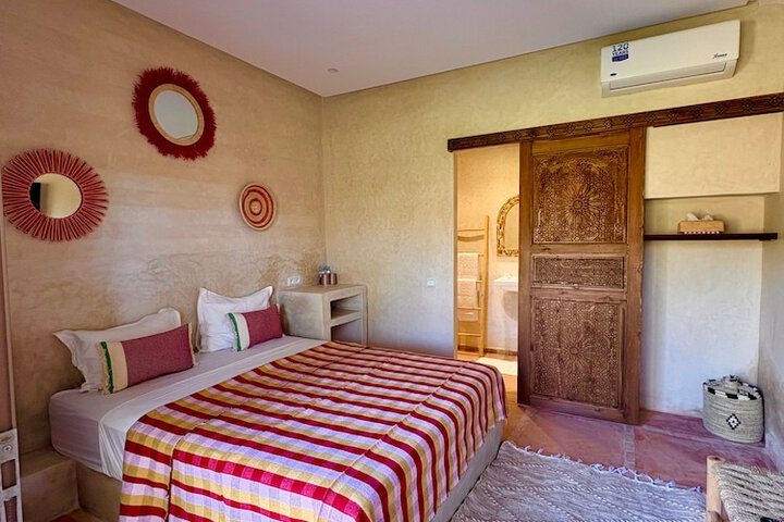 Room 14 of 76