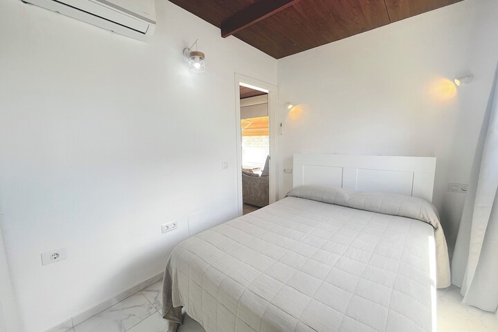 Room 21 of 64
