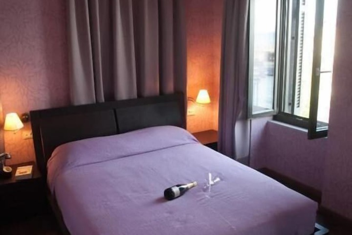 Room 4 of 19