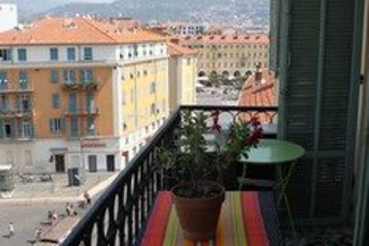 Terrace/Patio 16 of 17