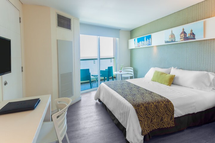 Room 13 of 89