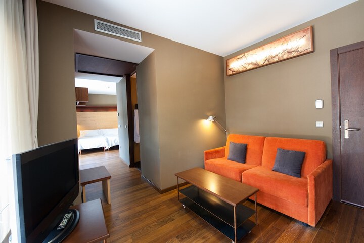 Room 38 of 113