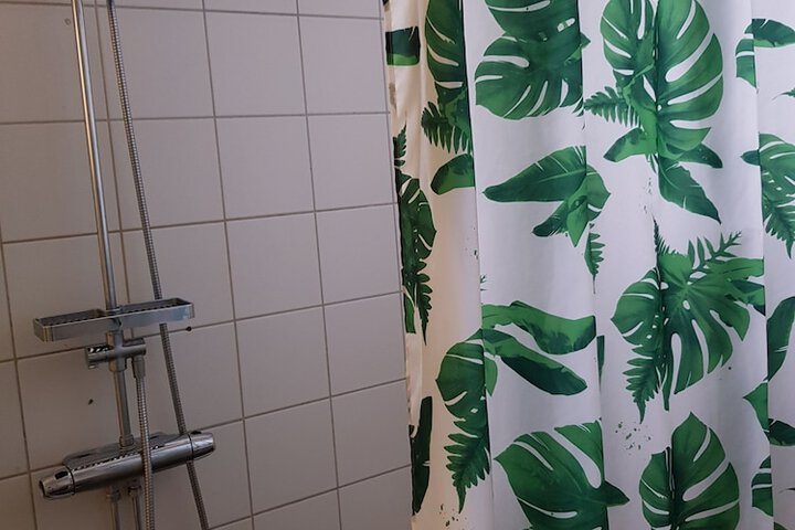 Room 20 of 33