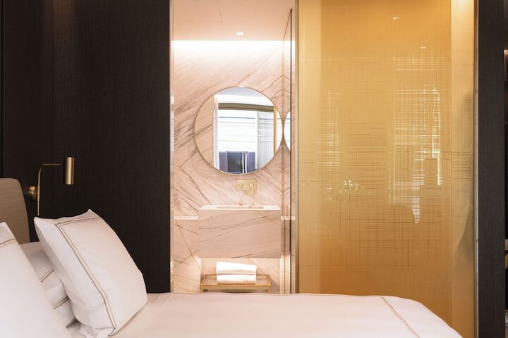 Room 20 of 49