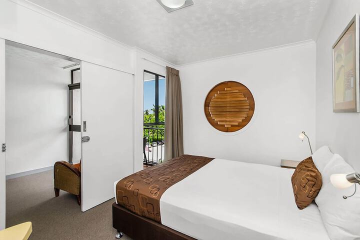 Room 7 of 31