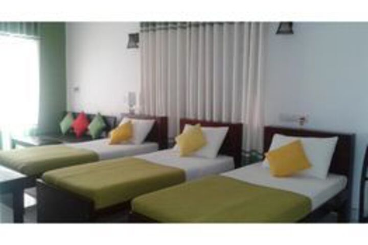Room 11 of 25
