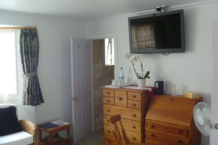 Room 9 of 48