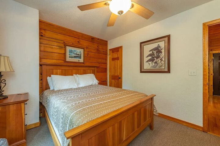 Room 17 of 162