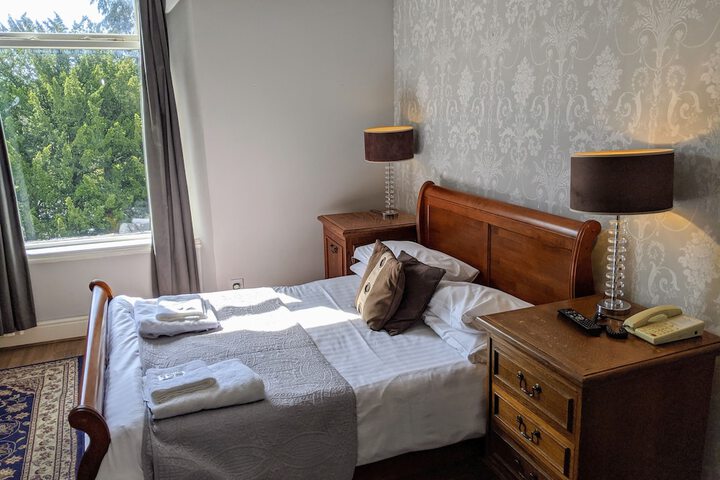 Room 35 of 69
