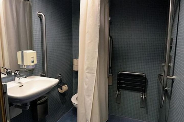 Clean Restrooms
