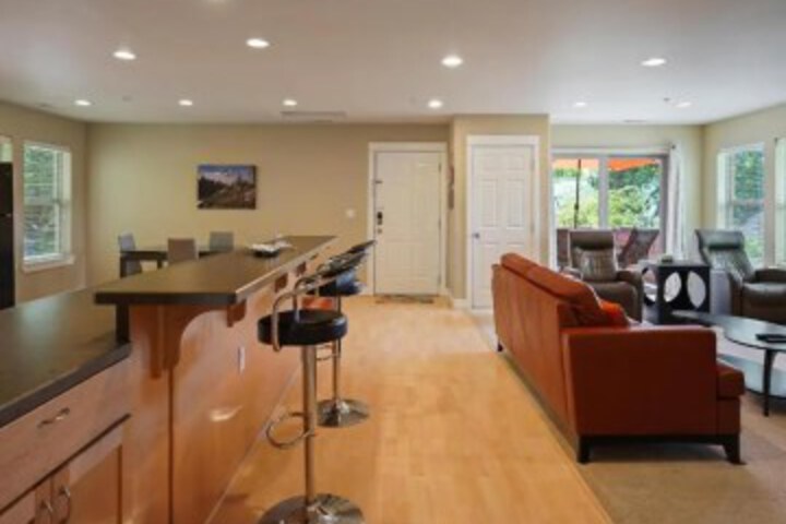 DOWNTOWNER AC 2BR 1BA in Bend, OR