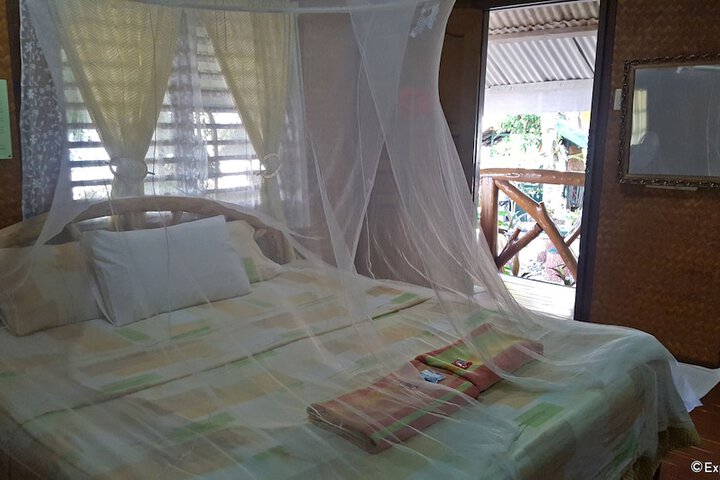 Room 9 of 49