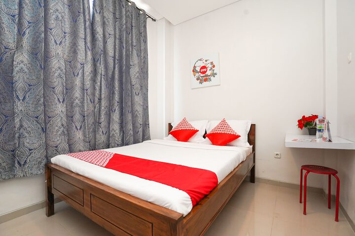 Room 16 of 30