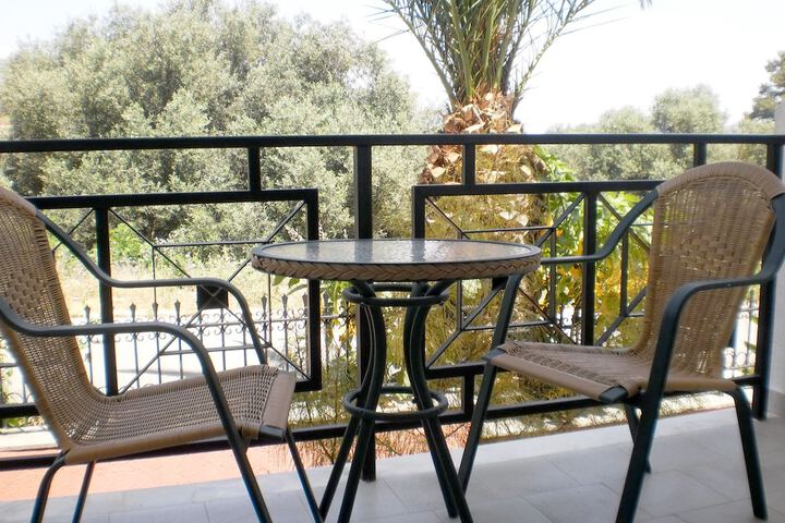 Terrace/Patio 25 of 43
