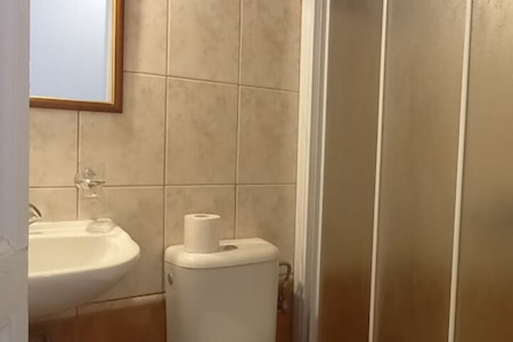 Room 25 of 46