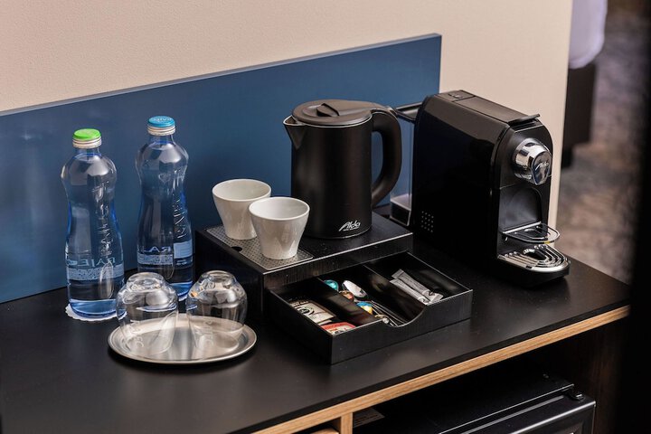 Breakfast/Coffee Service 24 of 48