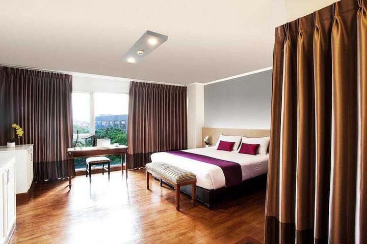 Room 14 of 39