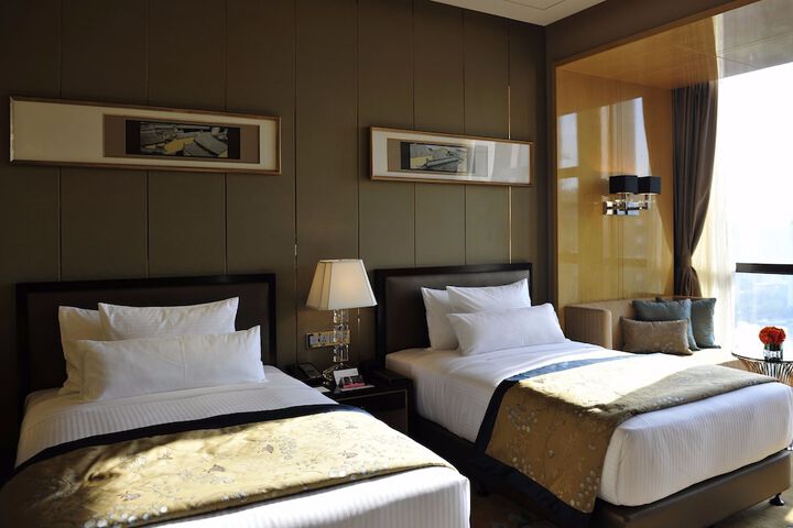 Room 7 of 42