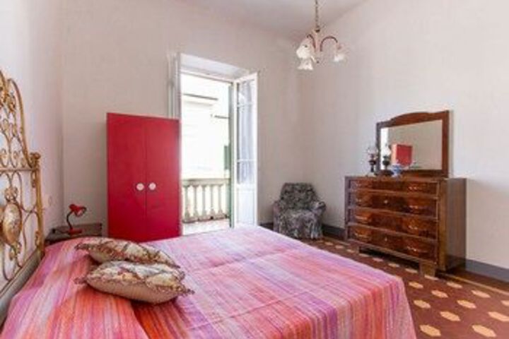Room 6 of 20