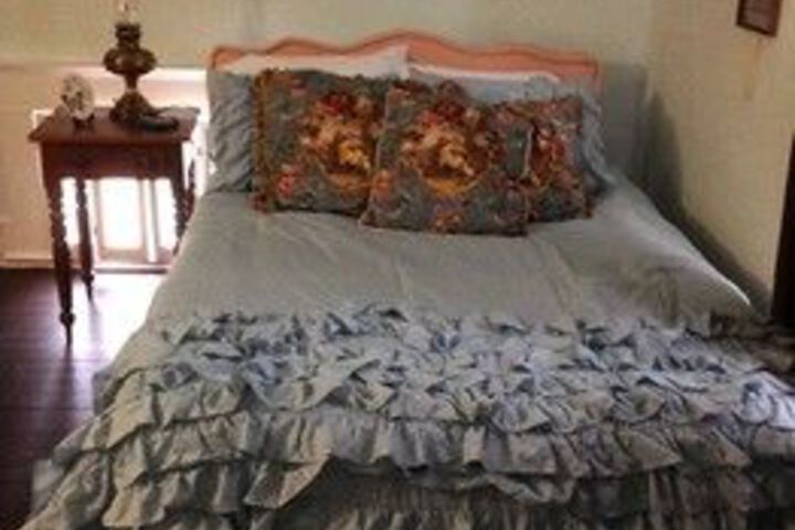 Room 8 of 25