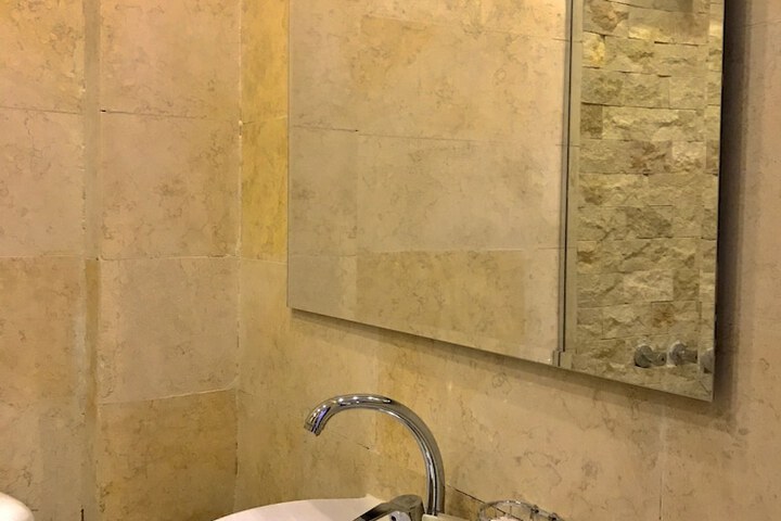 Room 62 of 112