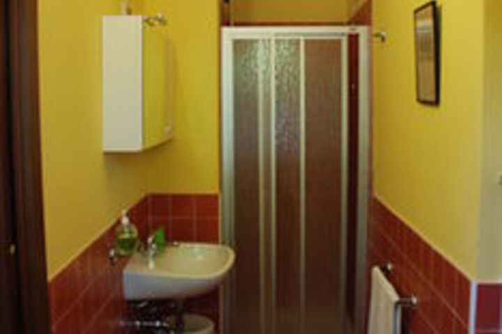Room 12 of 30