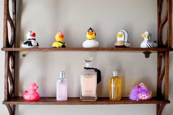 Room 25 of 59