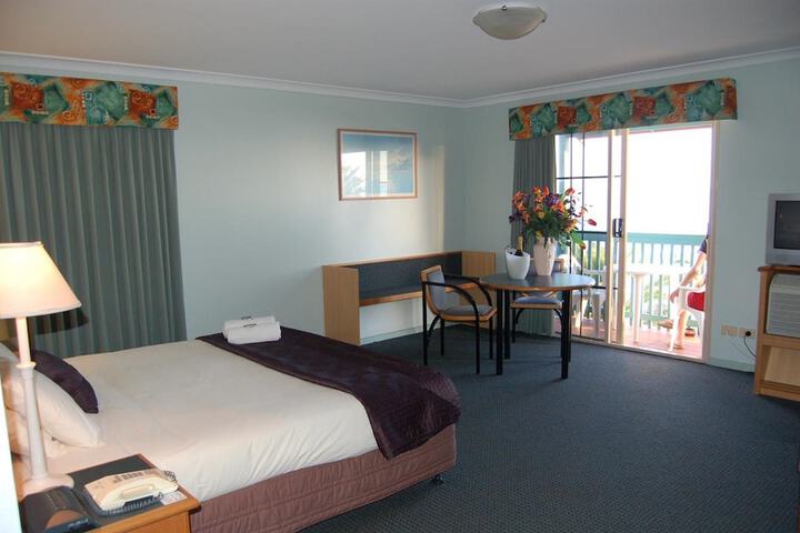 Room 19 of 53
