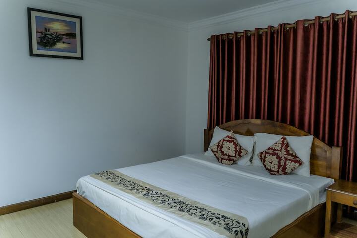 Room 3 of 16