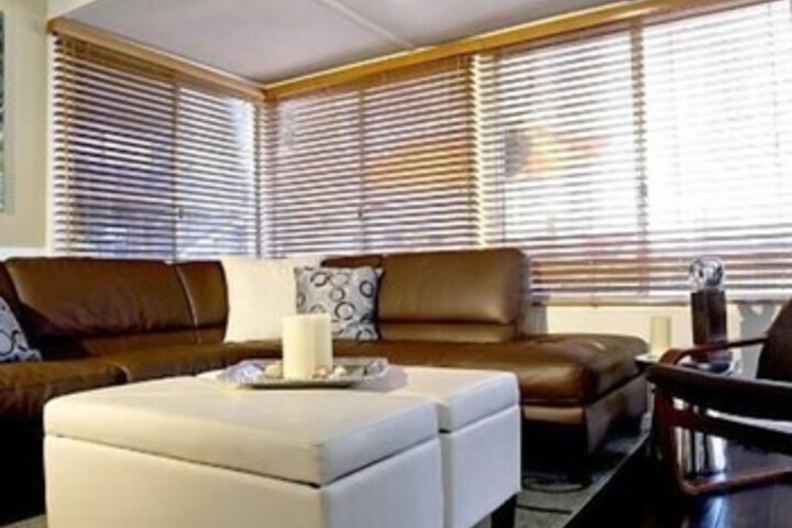 Image of Beachside Bungalow 1 Bedroom Holiday home by Luv Surf