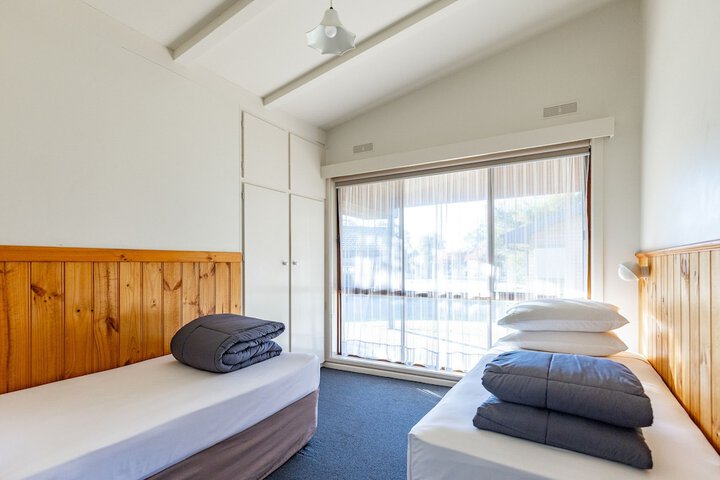 Room 5 of 125