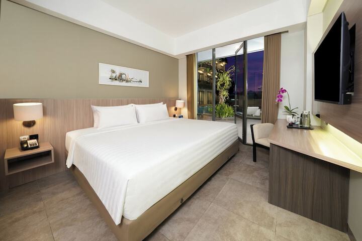 Room 14 of 50