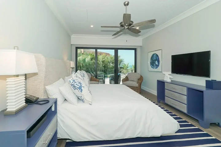 Room 2 of 12