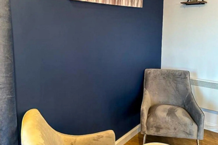 Room 2 of 6