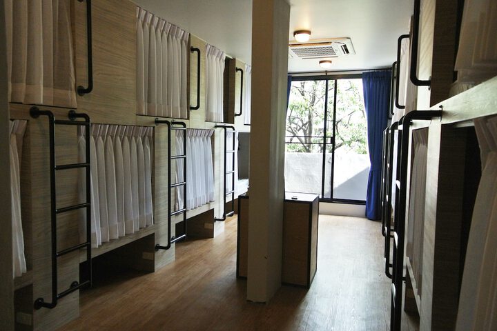 Room 12 of 30