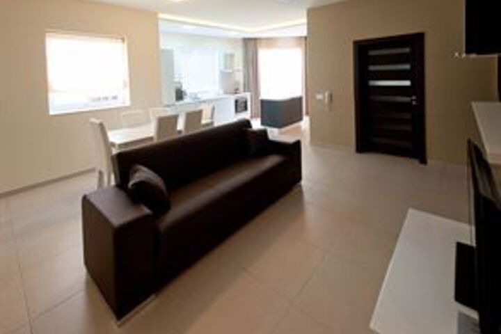 Room 26 of 35