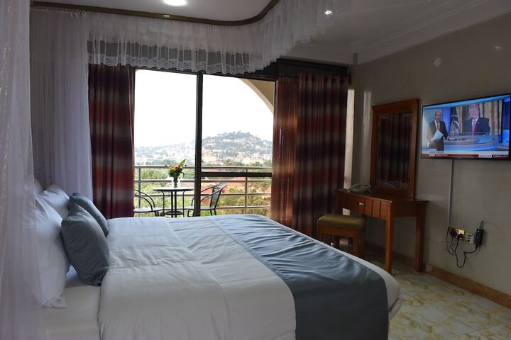 Room 3 of 46