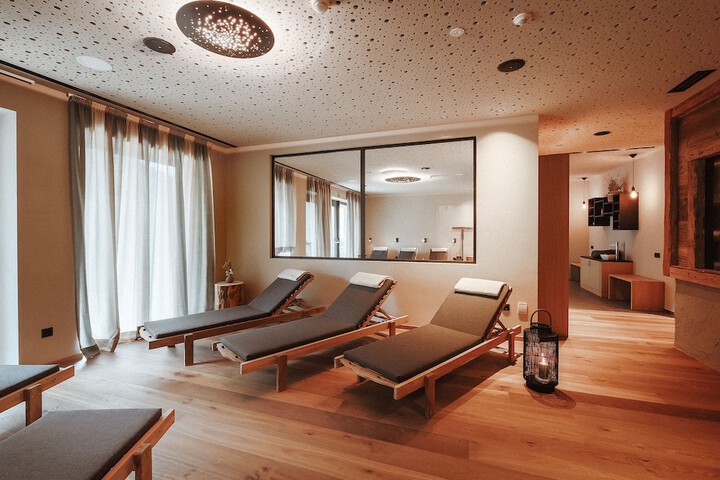 Spa 20 of 44