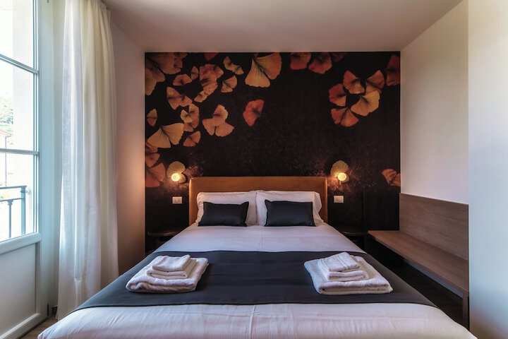 Room 4 of 193