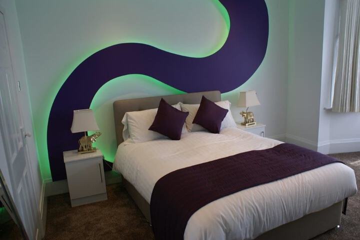 Room 10 of 73