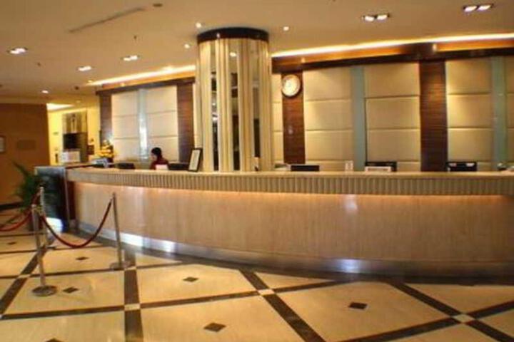 Guest Lobby