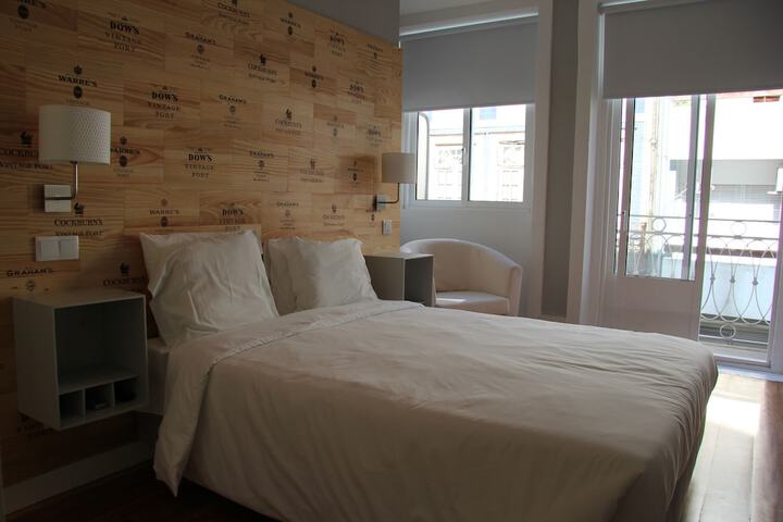 Room 6 of 79