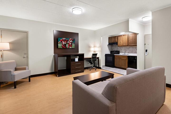 Suite King with Kitchenette (9 of 11)