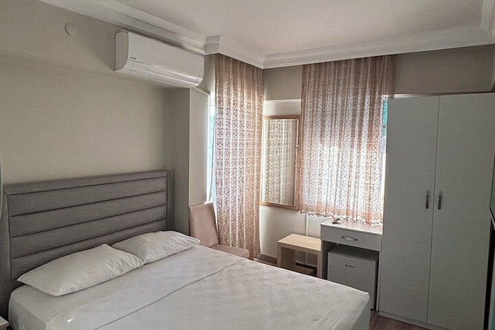 Room 36 of 102