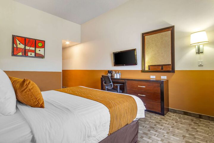 Room 16 of 37