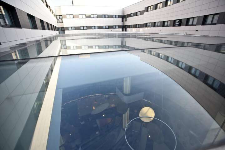 Hotel Pool