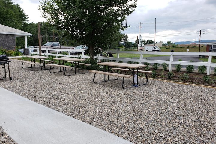 Property Grounds 52 of 61