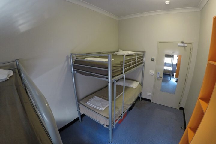 Room 5 of 32
